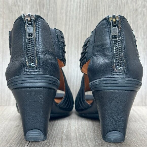 Gentle Souls Sandals Women Sz 6.5M Osaka Rama Cross Strap Leather Zip Heel Black - Picture 4 of 10